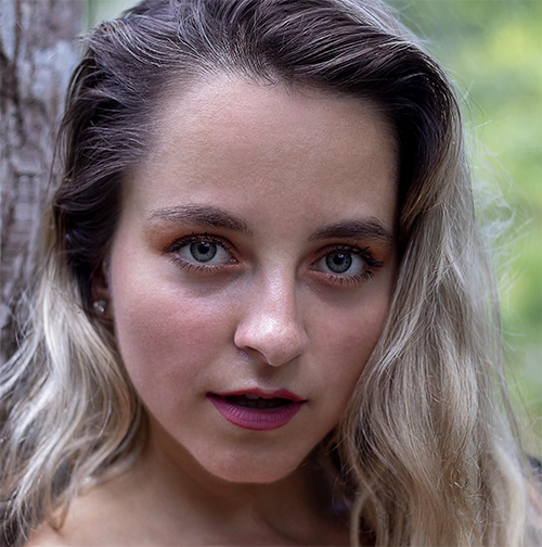 MELLISA, teacher, yoga lover, traveller, EN