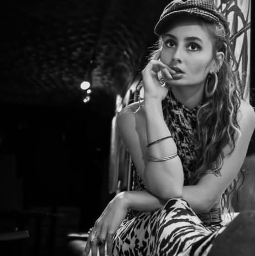 MARTINA, professional dancer&performer, traveller, EN
